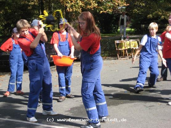 Die JF Dibbersen an der schlagkr�ftigen Riesenzwille 