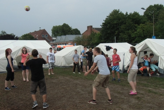 Ballspiele geh�rten zum Freizeitprogramm