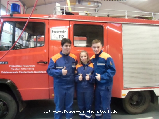 Andr�, Annika und Alex freuen sich �ber ihre Jugendflammen