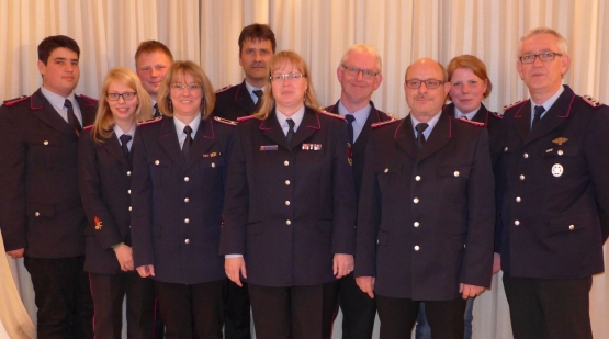 Viele Horstedter waren bei der Ratssitzung dabei und zhlten zu den ersten Gratulanten